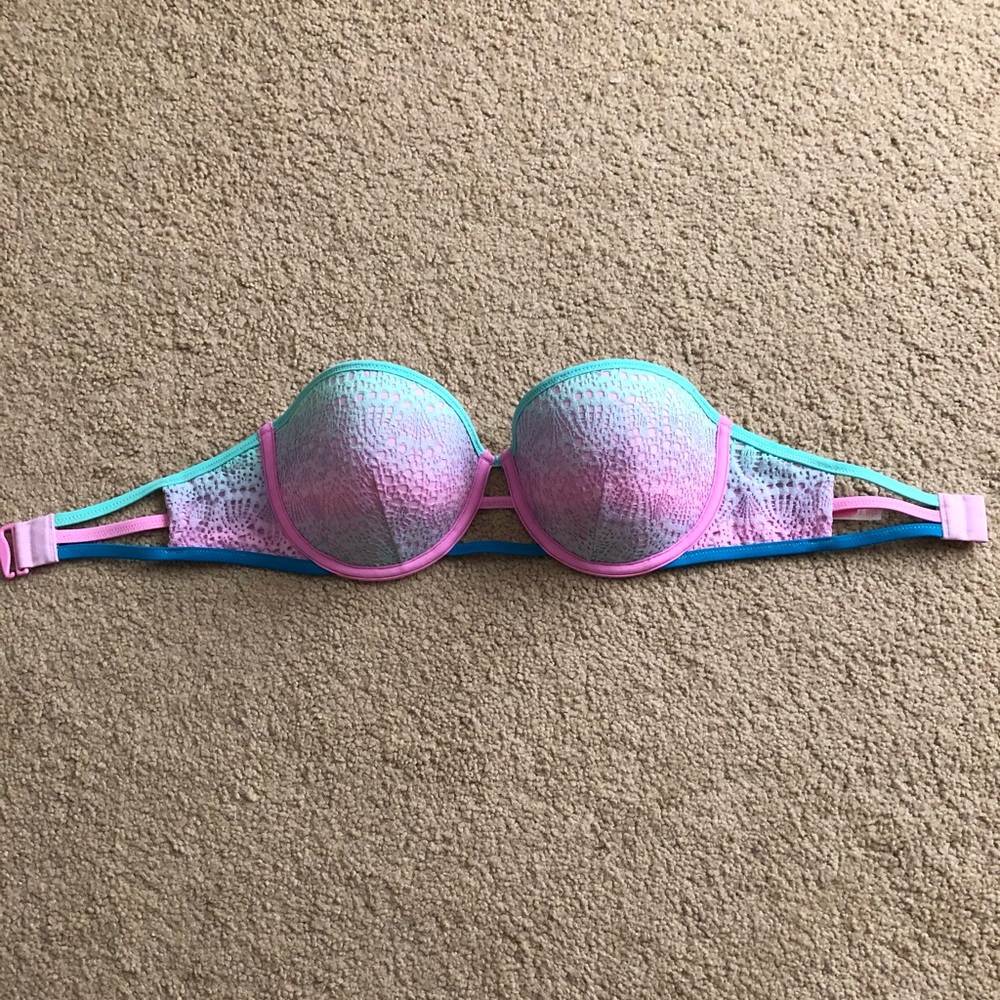 Victoria’s Secret swimsuit top